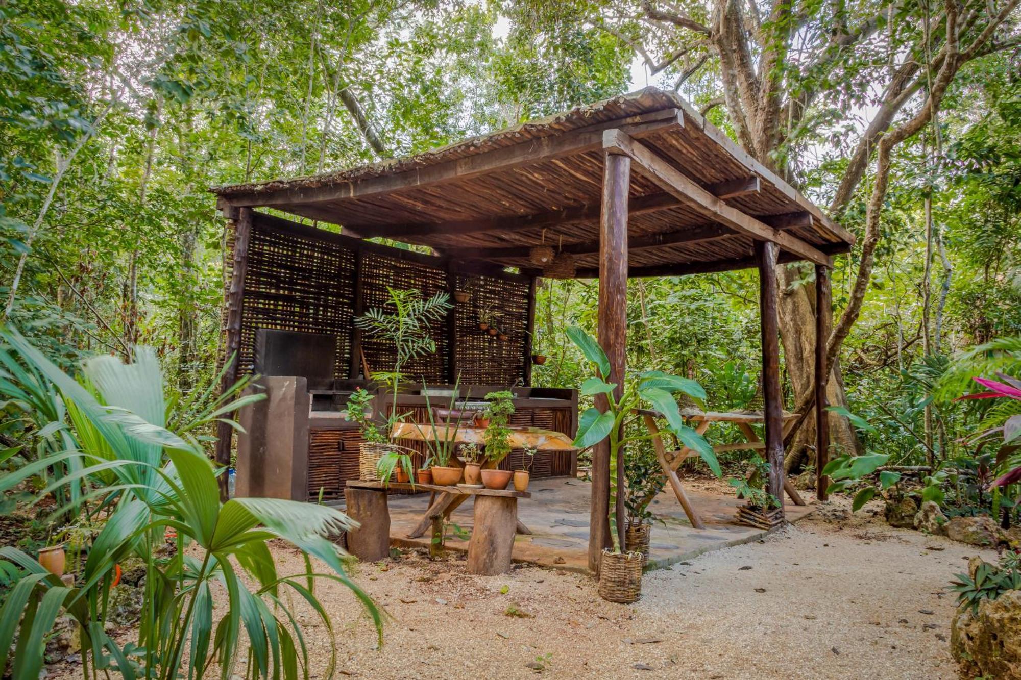 Gasthaus Madre Tierra Eco Habitat Puerto Morelos Exterior foto